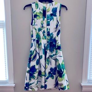 Beautiful Vince Camuto floral dress
